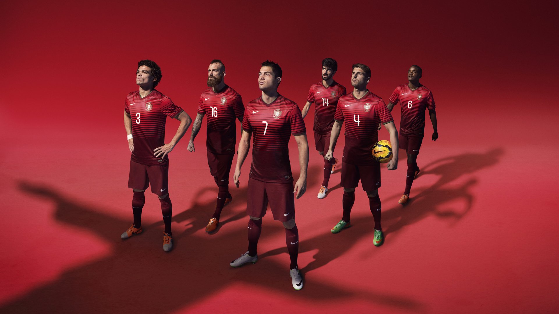 欧冠半决赛次回合：曼城3比0横扫拜仁 “南大王”遭遇欧战十年最惨一役